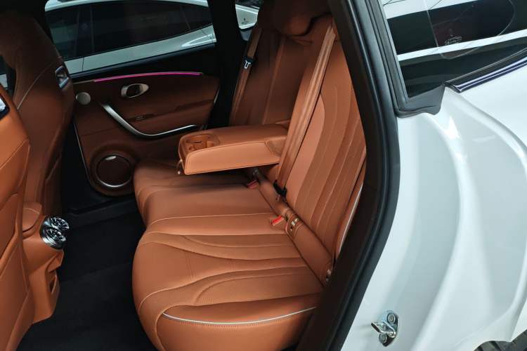 Used ORA Lightning Cat 2024 Dark Night Edition 555km Prestige Version
