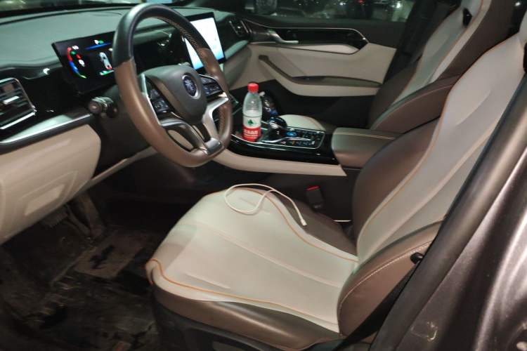 Used BYD Qin PLUS 2024 Honor Edition EV 420KM Leading Model
