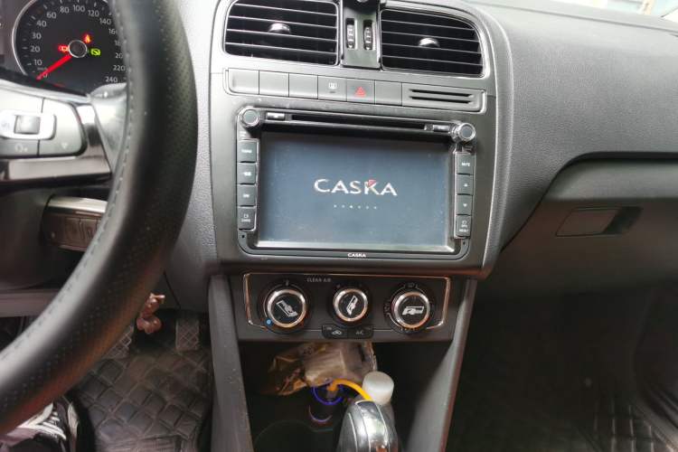 Used Volkswagen Polo 2016 1.6L Automatic Comfort Model