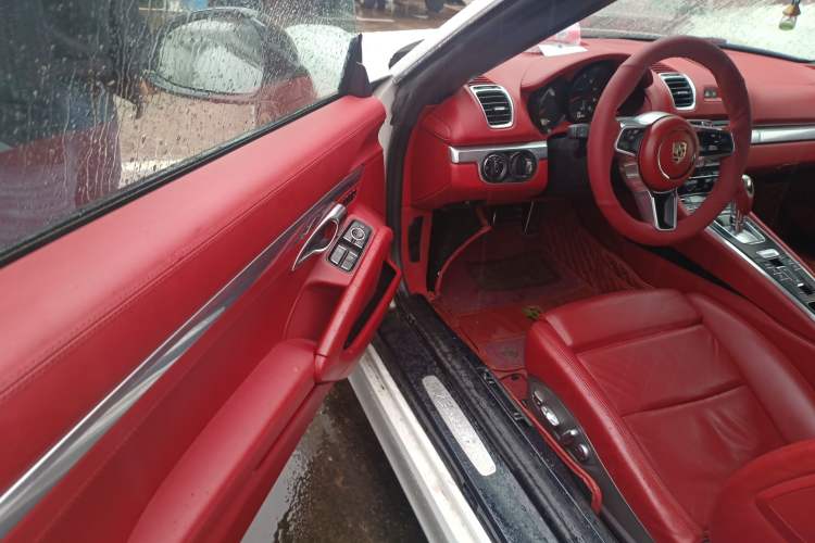 Used Porsche Boxster 2013 Boxster 2.7L
