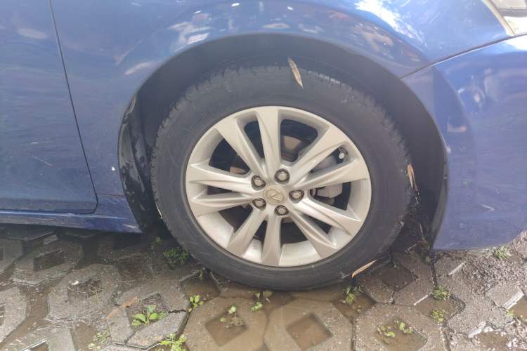 Used Lexus CT 2014 CT200h Comfort Edition Monochrome Right Front Wheel Hub