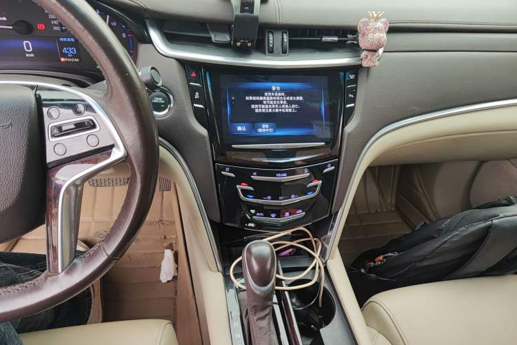 Used Cadillac XTS 2014 28T Comfort Version