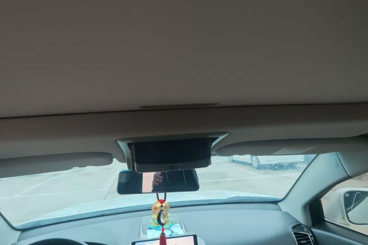 Used Chevrolet Captiva 2017 2.4L Two-Wheel Drive Luxury Edition 7 Seats Headliner