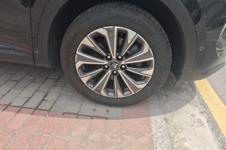 Used Buick Envision 2024 Encore Plus 28T Two-Wheel Drive Luxury Edition Exterior 7