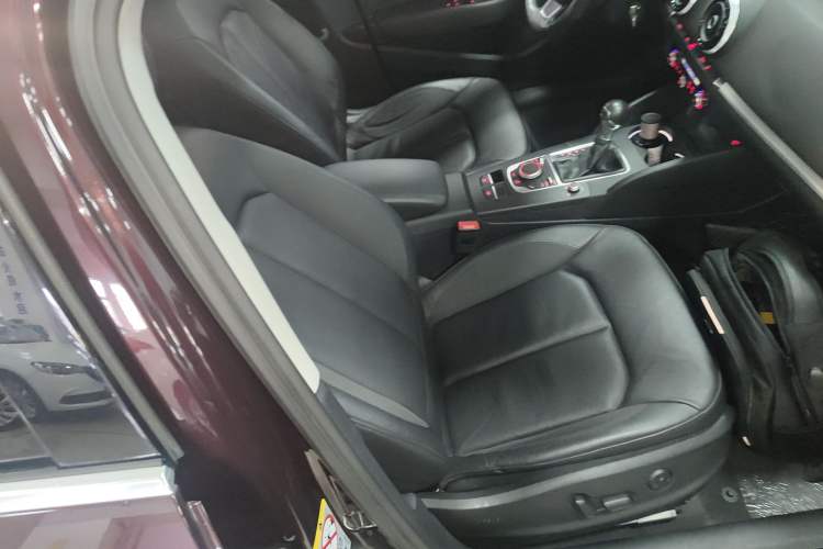 Used Audi A3 2015 Limousine 35 TFSI Millionth Anniversary Comfort Model