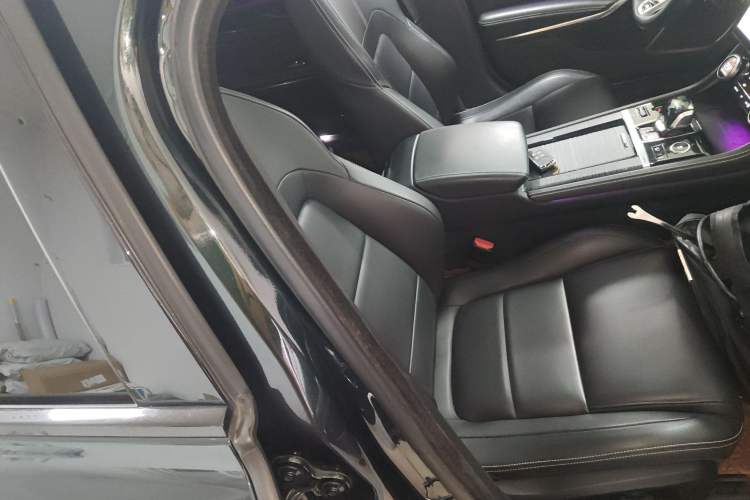 Used Jaguar XFL 2019 XFL 2.0T 250 PS Four-Wheel Drive Luxury Edition
