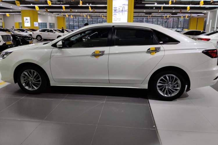 Used Venucia D60 2021 PLUS 1.6L XL CVT Yue Ling Edition
