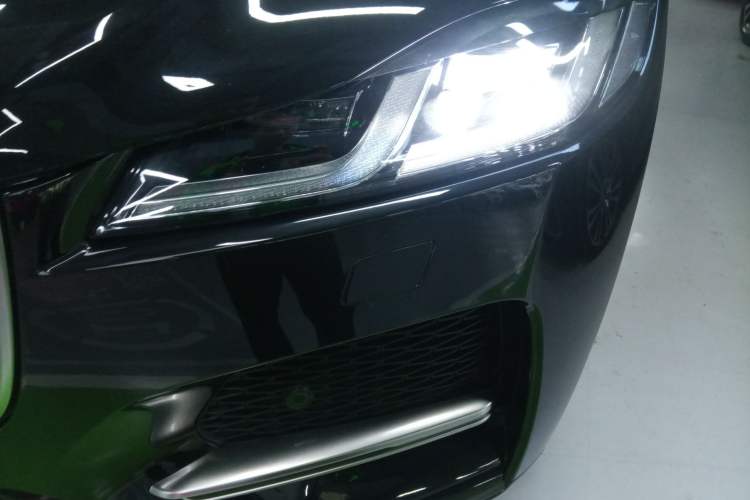 Used Jaguar F-PACE 2021 250 PS
