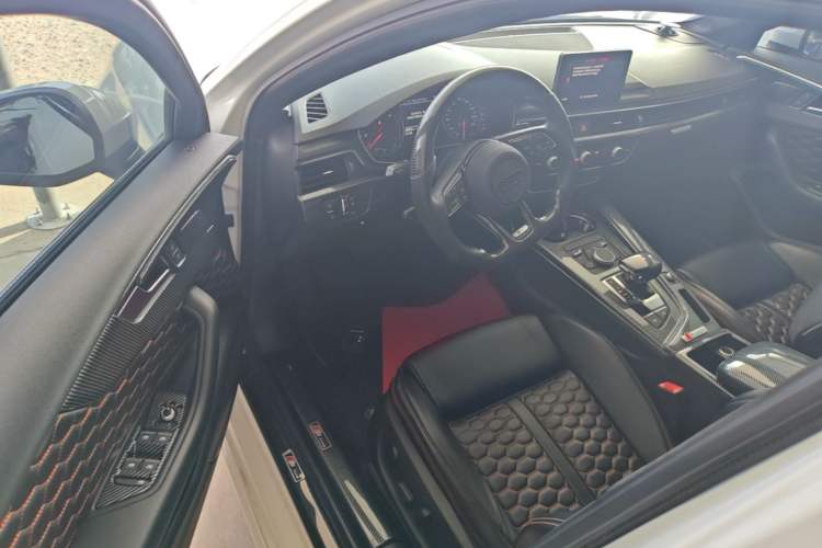 Used Audi A4L 2017 Plus 40 TFSI Ambition Model
