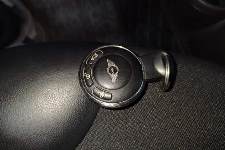 Used MINI MINI 2012 1.6L COOPER Baker Street
