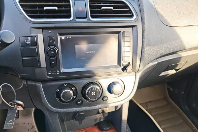 Used HYOSOW S2 2015 1.5L Manual Luxury Edition China IV