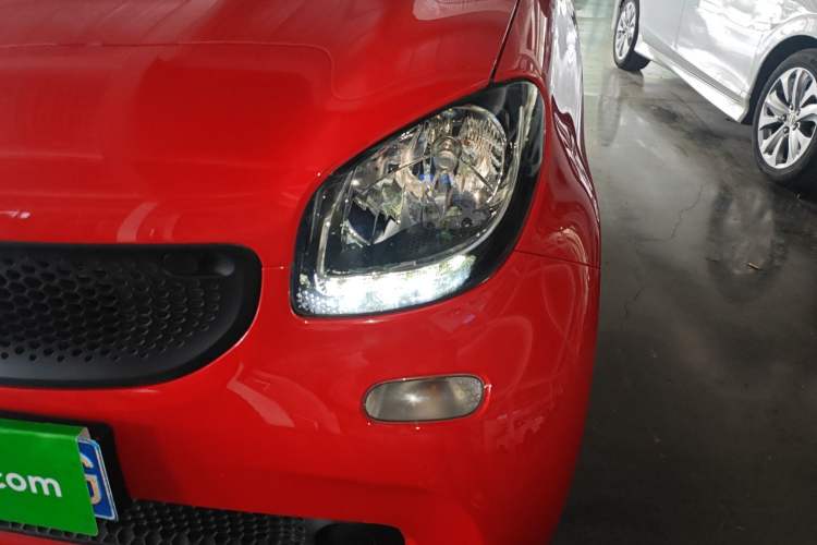 Used smart fortwo 2018 1.0L 52kW Hardtop Dynamic Version China V