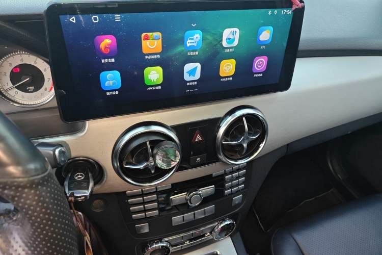 Used Mercedes-Benz GLK-Class 2013 GLK 300 4MATIC Fashion Model Audio And AC Panel