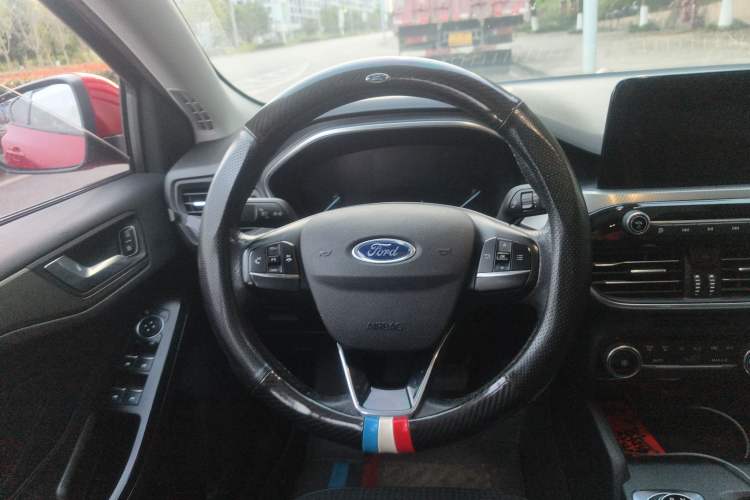 Used Ford Focus 2020 Sedan EcoBoost 180 Automatic Trend Edition