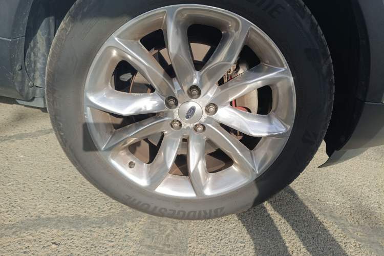 Used Ford Explorer 2013 3.5L Deluxe Model