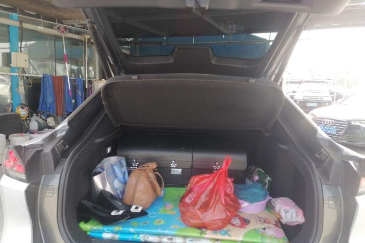 Used Deepal L07 2024 230Max Range-Extended Version Trunk