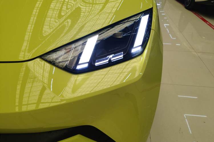 Used BYD Seagull 2024 Honor Edition 305km Freedom Version Left Front Headlight