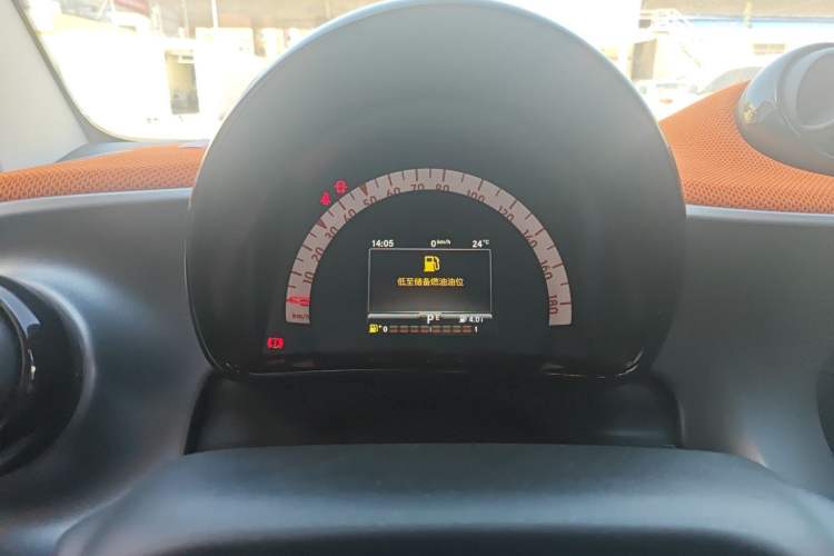 Used smart fortwo 2015 1.0L 52 kW Hardtop Passion Edition Instrument Cluster
