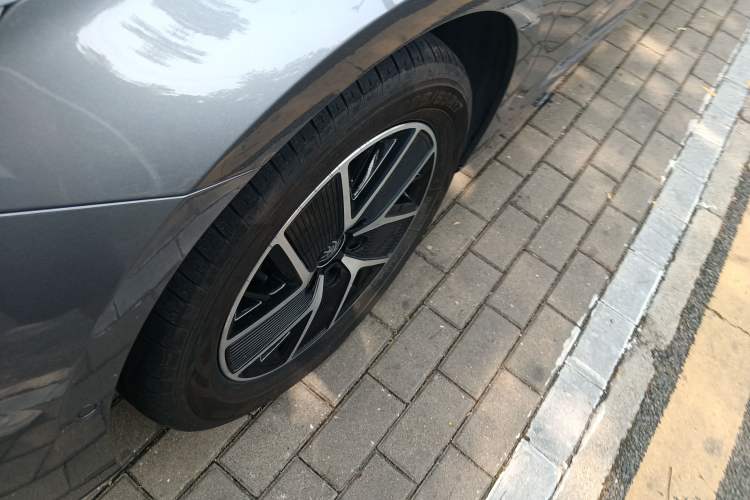 Used BYD Qin L 2025 DM-i Smart Drive 120KM Leading Model