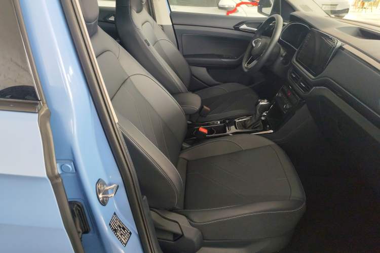 Used Volkswagen Tharu 2025 NewRui 300TSI Prestige Edition