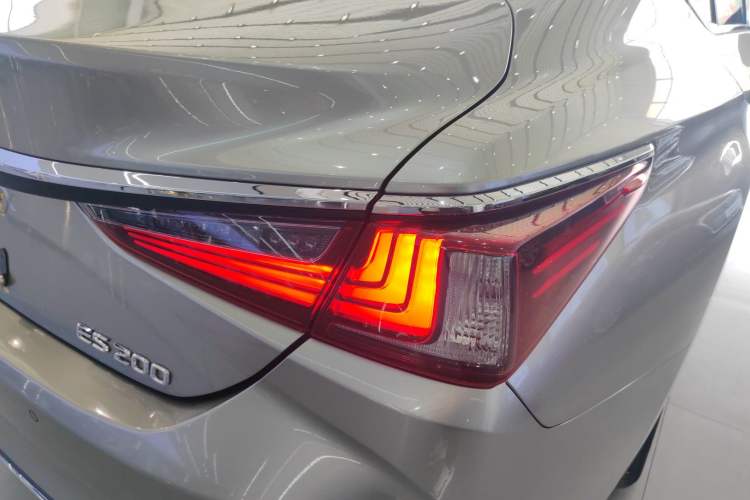 Used Lexus ES 2022 200 Excellence Edition