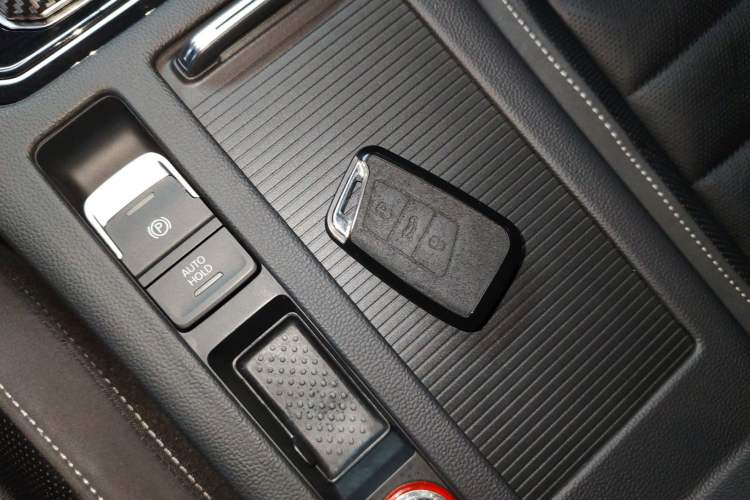 Used Volkswagen FAW-Volkswagen CC 2023 380TSI Striking Edition
