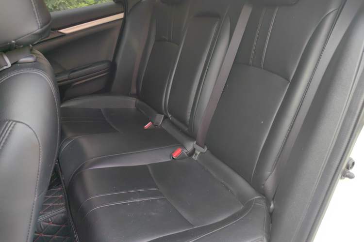 Used Honda Civic 2019 220TURBO CVT Dynamic Edition China VI Left Rear Seat