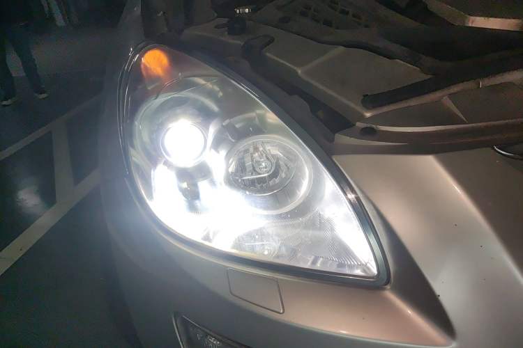 Used Luxgen Great 7 SUV 2011 2.2T Four-Wheel Drive ZhiZun Version
