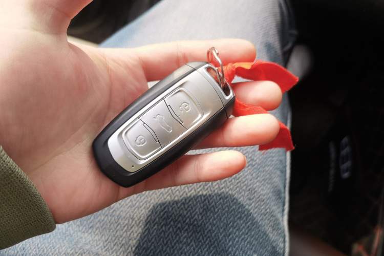 Used Geely Auto Emgrand X7 Sport 2021 1.8TD DCT Two-Wheel Drive Asian Games Edition Vehicle Key