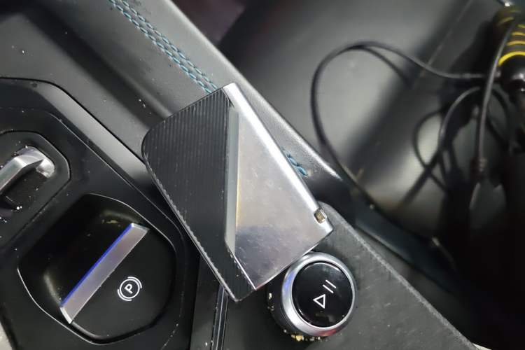 Used Lynk & Co 05 2020 2.0TD Two-Wheel Drive Shine Halo Vehicle Key