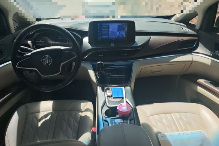 Used Buick GL8 2020 Land Cruiser Executive Class 652T Comfort Model Center Console