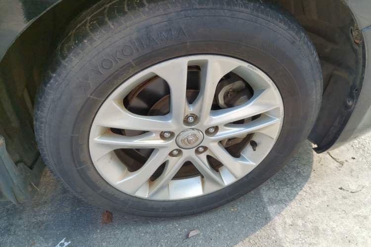 Used CHANGAN Raeton 2014 1.8T Automatic Elite Anniversary Edition China IV Standard Right Front Wheel Hub