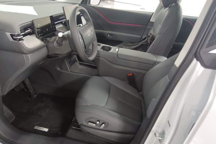 Used XPeng G6 2025 625 Long-Range Max Flagship Edition