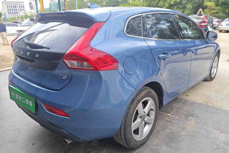 Used Volvo V40 2016 T3 Zhiyi Edition
