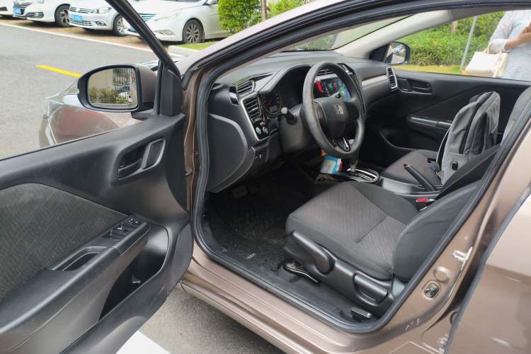 Used Honda Greiz 2016 1.5L CVT Fashion Edition