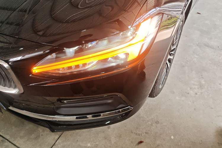 Used Volvo S90 2023 B5 Zhiyi Luxury Edition