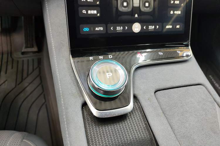 Used VOYAH PASSION 2023 Four-Wheel Drive Long-Range Version