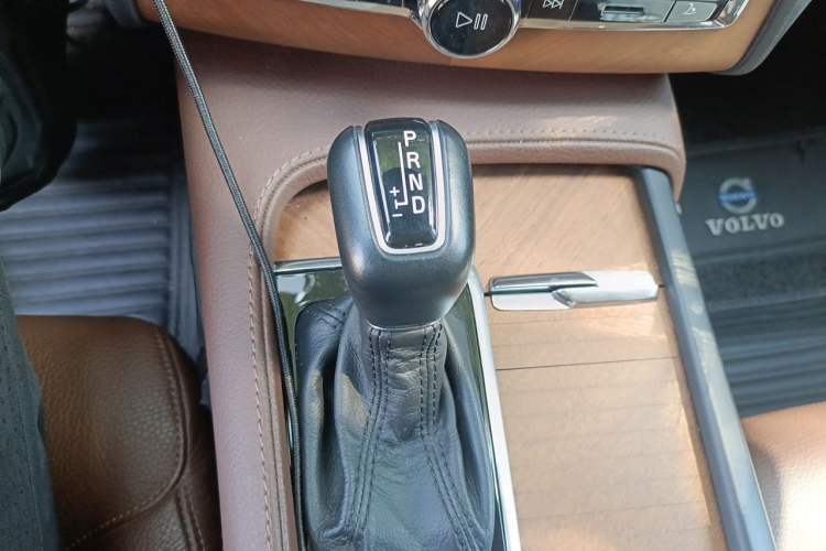 Used Volvo XC90 2019 T6 Zhiyi Edition 7-Seater China V Emission Standard
