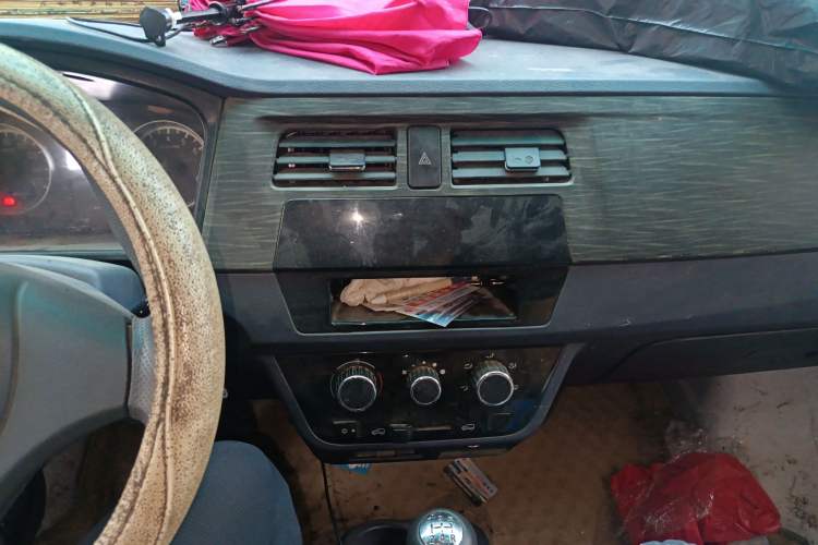 Used Jinbei Hiace X30 2021 1.5L Wealthy Edition Bus China VI Standard SWC15M
