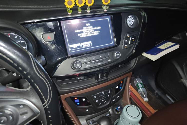 Used Buick Envision 2018 28T Four-Wheel Drive Luxury Model
