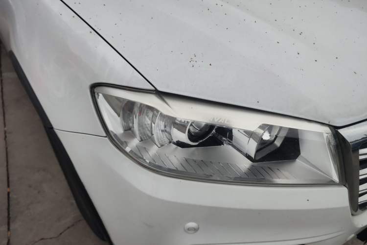 Used Haval H6 2015 Sport Edition 1.5T Automatic Two-Wheel Drive Luxury Model Right Front Headlight