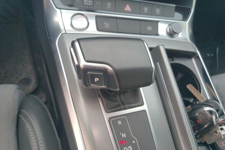 Used Audi A6L 2019 40 TFSI Luxury Dynamic Model
