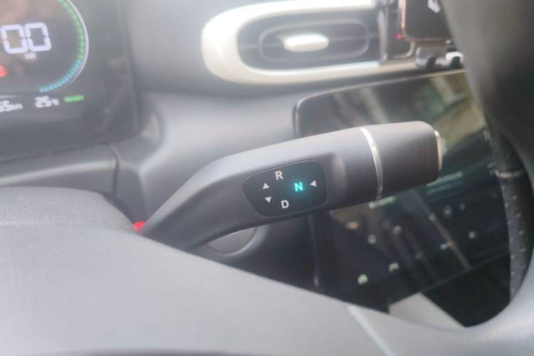 Used Leapmotor T03 2025 310 Comfort Edition Gear Lever