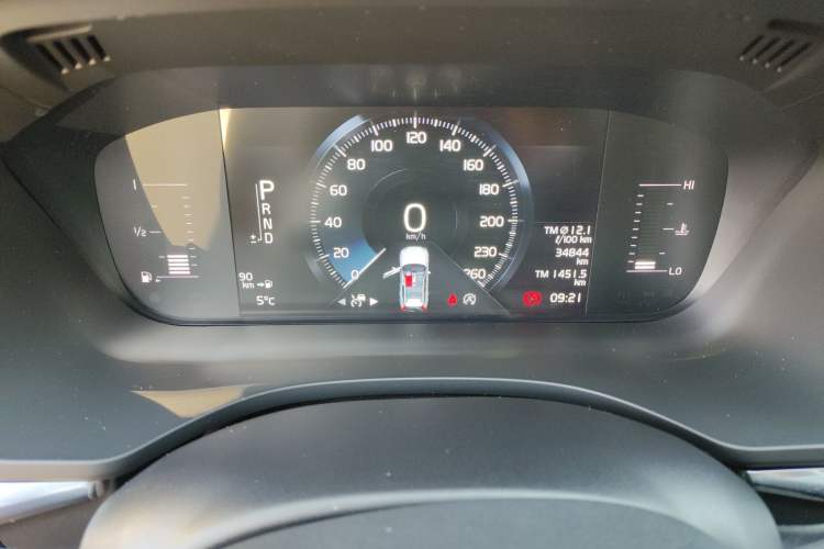 Used Volvo XC60 2021 T5 4x4 Smart Luxury Edition