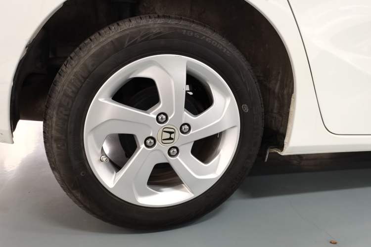 Used Honda Fit 2018 1.5L CVT Comfort Version Right Rear Wheel Hub