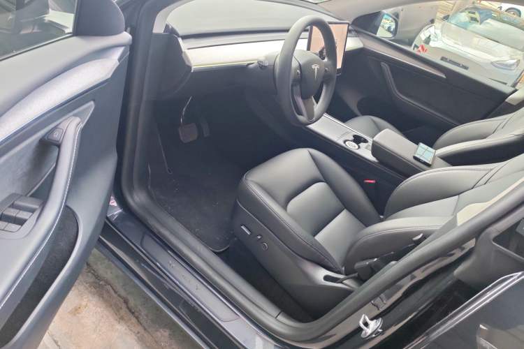 Used Tesla Model Y 2024 Rear-Wheel-Drive Version