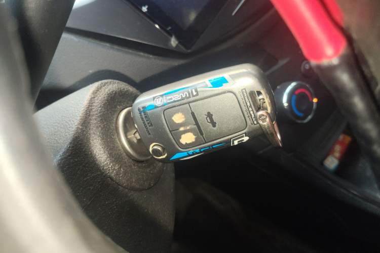 Used Chevrolet Trax 2016 1.4T Automatic Two-Wheel Drive Comfort Version with Sunroof