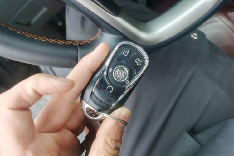 Used Buick LaCrosse 2014 2.0T SIDI Elite Tech Version Vehicle Key