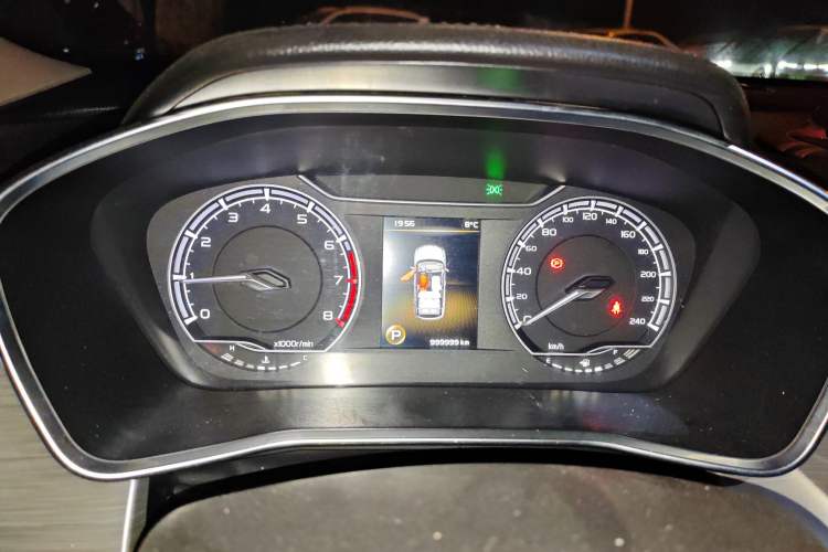 Used Geely Auto Coolray 2019 260T DCT Knight China V Standard