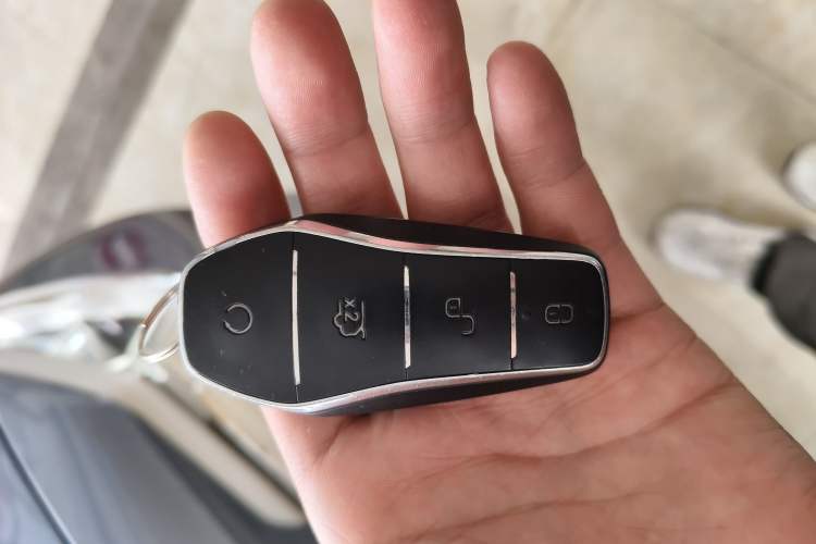 Used BYD Song Pro New Energy 2024 HONOR Edition DM-i 110KM Excellence Model Vehicle Key